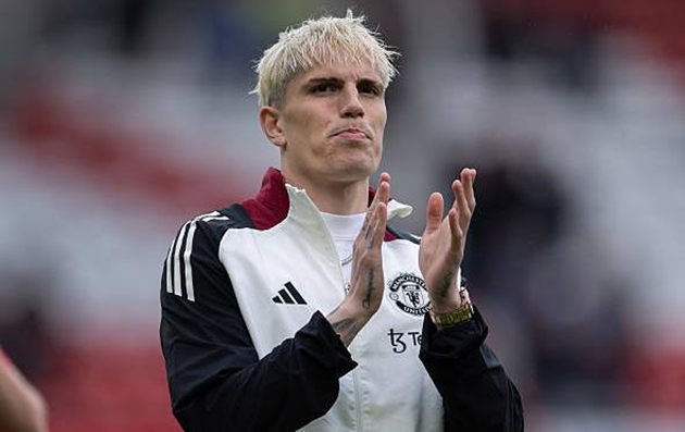 Thử thách Garnacho: Liệu Manchester United có thể phá vỡ vòng luẩn quẩn chuyển nhượng?